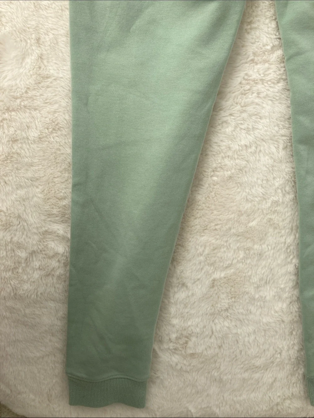 SALE! 50% Off Old Navy Kids Sage Green Zip-Pocket Jogger Sweatpants Size L 10-12